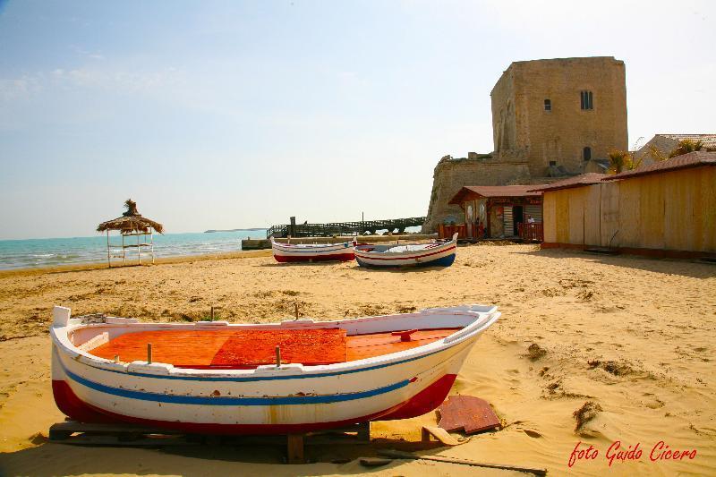 Mare Nostrum Petit Hotel Поццалло Екстер'єр фото